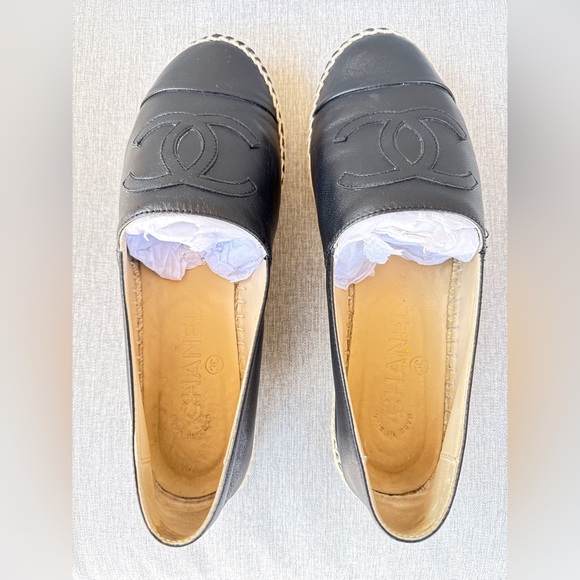 Chanel leather espadrilles 💯Authentic. - Picture 12 of 14